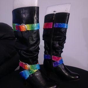 L'Artiste hand-painted Pride boots, size 37 EU/6.5
